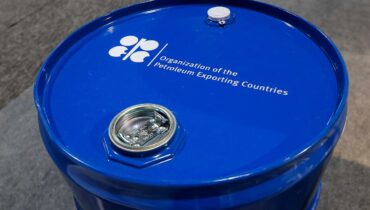 നിർണായക പ്രതികരണവുമായി യുഎഇ, ഒപെക് വിടാനുള്ള തീരുമാനം തികച്ചും സ്വതന്ത്രം; വിപണിയിൽ വലിയ പ്രത്യാഘാതങ്ങൾ ഉണ്ടാകില്ലെന്ന് വിശദീകരണം