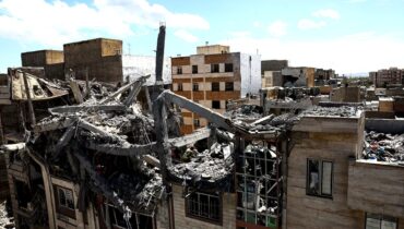 യുദ്ധത്തിനെതിരെ അമേരിക്കൻ ജനത; ഇന്ധന വിലകൂടുന്നു, എത്രയും വേഗം യുദ്ധം അവസാനിപ്പിക്കണമെന്ന് റോയിറ്റേഴ്സ് സർവേ