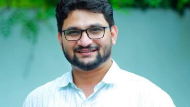 ബൂത്തിൽ കയറി വോട്ട് പിടിക്കാൻ ശ്രമിച്ചു? പട്ടാമ്പി എൽഡിഎഫ് സ്ഥാനാർഥി മുഹമ്മദ് മുഹ്സിനെതിരെ പരാതി