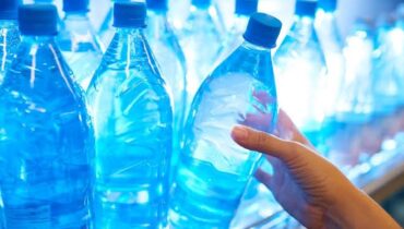 ചുട്ടുപൊള്ളി കേരളം; കുപ്പിവെള്ളവും ഐസും സൂക്ഷിക്കണമെന്ന് ആരോഗ്യവകുപ്പ്, സംസ്ഥാന വ്യാപകമായി പരിശോധന