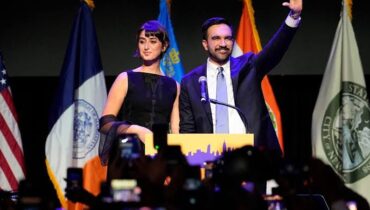 കൗമാരപ്രായത്തിൽ സോഷ്യൽ മീഡിയയിൽ നടത്തിയ ‘ഹാനികരമായ’ പോസ്റ്റുകൾക്ക് ക്ഷമ ചോദിച്ച് ന്യൂയോർക്ക് മേയർ മംദാനിയുടെ ഭാര്യ റമ ദുവാജി