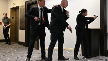 വൈറ്റ് ഹൗസ് കറസ്‌പോണ്ടന്റ്സ് ഡിന്നറിന് പുറത്ത് വെടിവെപ്പ്; ട്രംപ് സുരക്ഷിതൻ