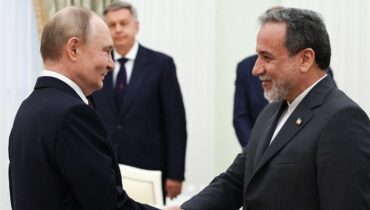 ഇറാൻ കരുത്തോടെ അതിജീവിക്കും, പശ്ചിമേഷ്യൻ സമാധാനത്തിനായി എല്ലാ പിന്തുണയും, അബ്ബാസ് അരാഗ്ചിയുമായി കൂടിക്കാഴ്ച്ച നടത്തി പുടിൻ