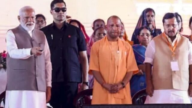 594 കിമീ ദൈർഘ്യമുള്ള ഗംഗാ എക്സ്പ്രസ് വേ പ്രധാനമന്ത്രി നരേന്ദ്ര മോദി രാജ്യത്തിന് സമർപ്പിച്ചു; യാത്രാസമയം പകുതിയായി കുറയും