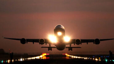 ഇന്ധനവില വർധന: ലോകമെമ്പാടും വിമാന സർവീസുകൾ വെട്ടിക്കുറയ്ക്കുന്നു; വലഞ്ഞ് യാത്രക്കാർ