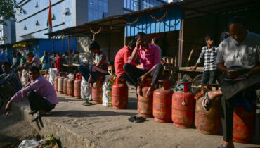 ഇറാൻ യുദ്ധം ഏഷ്യൻ സമ്പദ്‌വ്യവസ്ഥയുടെ അടിത്തറ ഇളക്കുമെന്ന് യു.എൻ റിപ്പോർട്ട്, ദശലക്ഷക്കണക്കിന് ആളുകളെ ദാരിദ്ര്യത്തിലേക്ക് തള്ളിവിട്ടേക്കാം