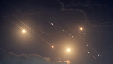 അബുദാബിയിൽ വീണ്ടും ഇറാൻ്റെ മിസൈൽ ആക്രമണം: ഘാന സ്വദേശിക്ക് പരുക്ക്