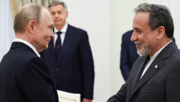 ഇറാൻ വിദേശകാര്യമന്ത്രി പുടിനെ കാണും; ഒമാനും പാകിസ്ഥാനും പിന്നാലെ അരാഗ്‌ചി റഷ്യയിൽ”