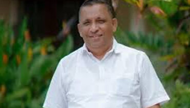 കുട്ടനാട്ടിൽ വോട്ടെടുപ്പിന് തൊട്ടുമുമ്പ് പണമിടപാട് ആരോപണം; റെജി ചെറിയാനെതിരെ തോമസ് കെ. തോമസ്