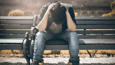 അമേരിക്കൻ സ്വപ്നങ്ങൾക്ക് കരിനിഴൽ: നിയമപരമായ കുടിയേറ്റത്തിൽ വൻ ഇടിവ്, വിദ്യാർത്ഥി വിസകളിൽ 40% കുറവ്