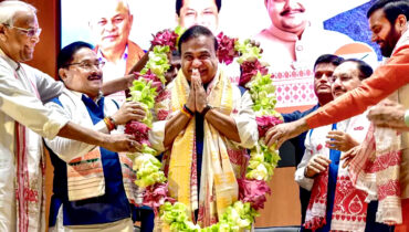 അസമിൽ ചരിത്രം കുറിച്ച് ഹിമന്ത ബിശ്വ ശർമ്മ; രണ്ടാം തവണയും മുഖ്യമന്ത്രിയായി സത്യപ്രതിജ്ഞ ചെയ്തു