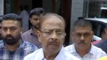 കണ്ണൂരിൽ രഹസ്യ ഗ്രൂപ്പ് യോഗം? കെ സി വേണുഗോപാൽ – കെ സുധാകരൻ അനുകൂലികൾ യോഗത്തിന് ശ്രമിച്ചു; മാധ്യമങ്ങൾ അറിഞ്ഞതോടെ പിൻവലിഞ്ഞു