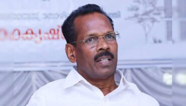 ആദ്യം മുഖ്യമന്ത്രി വരട്ടെ, പ്രതിപക്ഷ നേതാവിനെ തീരുമാനിക്കാൻ എന്തിനാണ് ഇത്ര ധൃതിയെന്ന് ടി പി രാമകൃഷ്ണൻ; കോൺഗ്രസിന് കടുത്ത വിമർശനം