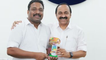 നമ്പൂതിരിപ്പാട്, നായനാര്‍…; ഇതൊന്നും സൈബർ സഖാക്കൾ മറക്കരുതെന്ന് ബിആർഎം ഷഫീർ; സതീശന്‍റെ ‘മേനോൻ’ സത്യപ്രതിജ്ഞയിൽ മുഖ്യമന്ത്രിക്ക് പിന്തുണ