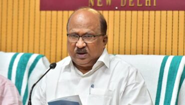 വീണ്ടും കൂടുമാറാൻ കെ വി തോമസ്? ബിജെപി നേതാവുമായുള്ള കൂടിക്കാഴ്ച അഭ്യൂഹം തള്ളാതെ പ്രതികരണം; പലരെ കാണാറുണ്ട് എന്ന് വിശദീകരണം