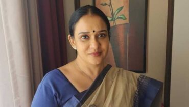 അമ്മയിൽ സർവ്വത്ര പ്രശ്നം! സംഗീത പരിപാടിയുടെ വരവുചെലവ് കണക്കുകൾ പുറത്തുവിടണമെന്ന മാലാ പാർവതി, കമ്മിറ്റി പിരിച്ചുവിടണമെന്ന് മല്ലികാ സുകുമാരൻ