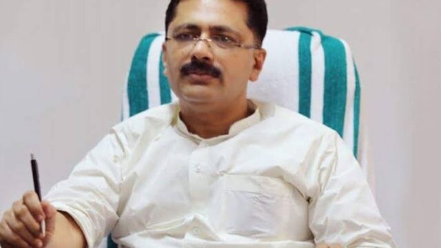 വോട്ടെണ്ണിത്തീരും മുന്നേ കുറിപ്പുമായി കെ ടി ജലീൽ; ജനവിധി അംഗീകരിക്കുന്നു, ജോയിക്ക് അഭിനന്ദനങ്ങൾ
