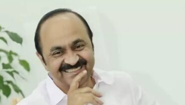 കേരളത്തിൽ യുഡിഎഫ് കൊടുങ്കാറ്റ്: മാറ്റാൻ ഞങ്ങളുണ്ടെന്ന് അന്നേ പറഞ്ഞതല്ലേ; ഫെയ്‌സ്ബുക്ക് പോസ്റ്റുമായി വി ഡി സതീശൻ