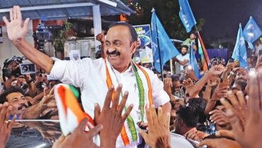 മുഖ്യമന്ത്രിയായി വിഡി സതീശൻ മതി; തെരുവിലിറങ്ങി കോൺഗ്രസ്‌ പ്രവർത്തകർ