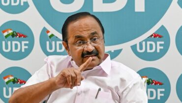 ചേരിതിരിഞ്ഞ് പ്രകടനങ്ങള്‍ നടത്തുന്നത് ഒഴിവാക്കണമെന്ന്  വി ഡി സതീശന്‍