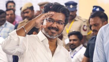 തമിഴ്നാട്ടിൽ വിജയ് ഭരണത്തിലേക്ക്; കേവല ഭൂരിപക്ഷം ഉറപ്പിച്ചു, ടിവികെയ്ക്ക് പിന്തുണ പ്രഖ്യാപിച്ച് ലീഗും വിസികെയും