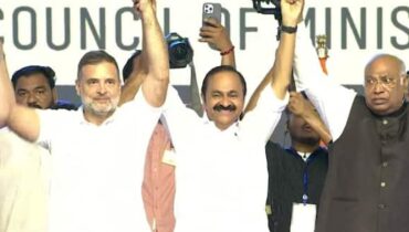 കേന്ദ്ര നിര്‍ദേശം പാലിച്ച് വിഡി സതീശന്‍ സര്‍ക്കാര്‍; വന്ദേമാതരം പൂര്‍ണമായി ചൊല്ലി