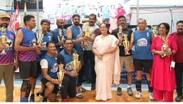 ജിമ്മി ജോര്‍ജ് വോളിബോള്‍ 40+ വിഭാഗം: ഹൂസ്റ്റണ്‍ ചലഞ്ചേഴ്‌സിനെ വീഴ്ത്തി കാലിഫോര്‍ണിയ ബ്ലാസ്റ്റേഴ്സ് ജേതാക്കള്‍; കോര്‍ട്ടില്‍ ആവേശമായി സിനിമാതാരം തമ്പി ആന്റണിയും