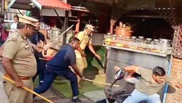 ആലപ്പുഴയിലെ രക്ഷാ പ്രവർത്തനം; മുൻ മുഖ്യമന്ത്രി പിണറായി വിജയൻ്റെ ഗൺമാൻമാർക്കെതിരെ നരഹത്യശ്രമം ചുമത്തി