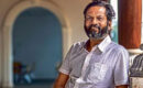 ‘അമേരിക്ക വിട്ട് നാട്ടിലേക്ക് പോരൂ’; എച്ച്1-ബി വിസക്കാരായ ഇന്ത്യക്കാരോട് സോഹോ സ്ഥാപകൻ, കാരണമിതാണ്