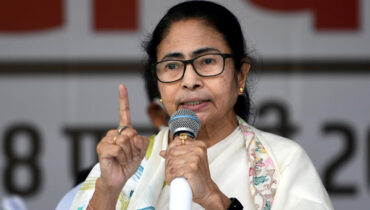 രാജിവയ്ക്കാൻ വിസമ്മതിച്ച് മമത; ബംഗാളിൽ ഇനി എന്ത് ? അടുത്ത 48 മണിക്കൂർ നിർണായകം