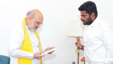 അകത്തോ പുറത്തോ! കെ അണ്ണാമലൈയുടെ കാര്യത്തിൽ വീണ്ടും ട്വിസ്റ്റ്? ഒരു ദിവസം കൂടി ദില്ലിയിൽ തുടരാൻ നിർദേശിച്ച് അമിത് ഷാ
