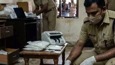 ഓപ്പറേഷൻ തൂഫാൻ’: തിങ്കളാഴ്ച മാത്രം  215 കേസുകൾ, അറസ്റ്റിലായത് 233 പേർ