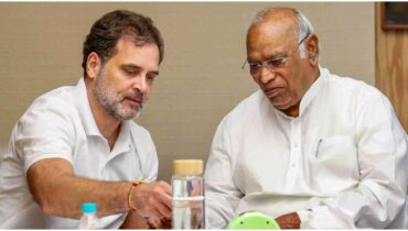 ഇന്ത്യ സഖ്യ യോഗം തിങ്കളാഴ്ച, 23 പാർട്ടികൾ പങ്കെടുക്കും; കോൺഗ്രസിനെതിരെ കടുത്ത പ്രതിഷേധം അറിയിക്കുമെന്ന് സിപിഎമ്മും ജെഎംഎമ്മും; സ്റ്റാലിൻ ആ വഴിക്കില്ല