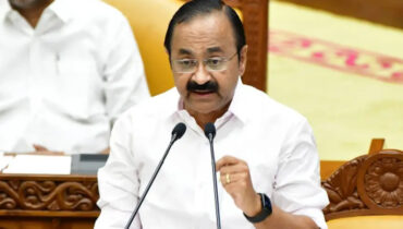 ക്ഷേമപെൻഷൻ ₹3000 ആക്കി; ഓരോ കുടുംബത്തിനും ₹25 ലക്ഷത്തിൻ്റെ ഇൻഷുറൻസ്; ജനപ്രിയ പ്രഖ്യാപനങ്ങളുമായി യുഡിഎഫ് സർക്കാരിൻ്റെ കന്നി ബജറ്റ്- Live…