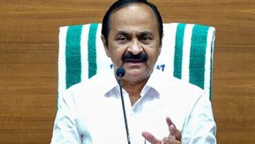 ‘അതിവേഗ റെയിലിൽ തിരക്കിട്ട് ഭൂമി ഏറ്റെടുക്കില്ല, കെ റെയിലിൽ പറ്റിയ അബദ്ധം ആവർത്തിക്കില്ല’; സമിതി റിപ്പോർട്ട് പഠിച്ചശേഷം തീരുമാനമെന്ന് മുഖ്യമന്ത്രി