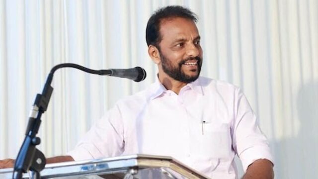 ‘ജനം വോട്ട് ചെയ്യുന്നത് കടമ നിറവേറ്റാനാണ് പേര് വെക്കാനല്ല’; ഫലകങ്ങളിൽ പേര് എഴുതുന്നത് എതിർത്ത് പൂഞ്ഞാർ എം.എൽ.എ. അഡ്വ. എം.ജെ. സെബാസ്റ്റ്യൻ
