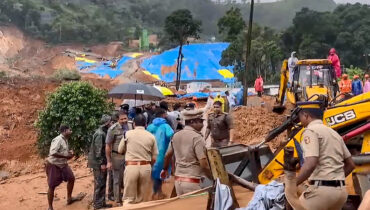 വയനാട് തുരങ്കപാത ദുരന്തം: ഇരട്ട അന്വേഷണം പ്രഖ്യാപിച്ച് മുഖ്യമന്ത്രി വി.ഡി. സതീശൻ; നിർമാണം നിർത്തിവെക്കും, കാണാതായ 5 പേർക്കായി തിരച്ചിൽ തുടരുന്നു