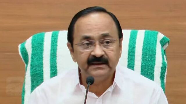 ഡാമില്‍ നിന്ന് വെള്ളമൊഴുക്കുന്നു എന്നത് വ്യാജ പ്രചാരണം; പ്രധാന ഡാമുകളിലെല്ലാം ജലനിരപ്പ് വളരെ താഴെയെന്ന് വി ഡി സതീശൻ, മഴക്കെടുതി ധനസഹായം വർധിപ്പിച്ചു