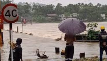അതിതീവ്ര മഴ; സംസ്ഥാനത്ത് 12 മരണം, 6 പേരെ കാണാനില്ല, തിരച്ചിൽ തുടരുന്നു, 5792 പേരെ മാറ്റിപ്പാർപ്പിച്ചു