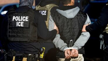 അമേരിക്കയിൽ വിസാ കാലാവധി നീട്ടാൻ അപേക്ഷ നൽകിയാലും ഐസിഇ അറസ്റ്റ് ചെയ്യാം; കുടിയേറ്റ അഭിഭാഷകയുടെ മുന്നറിയിപ്പ്