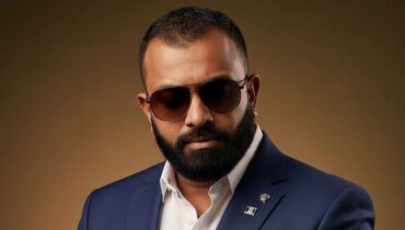 റാഫിളിലൂടെ നേടിയ ടെസ്ല കാർ ഫൊക്കാനയ്ക്ക് തിരിച്ചുനൽകി ലിന്റോ ജോളി; വാക്ക് പാലിച്ച് പുതിയ എക്സിക്യൂട്ടീവ് വൈസ് പ്രസിഡന്റ്