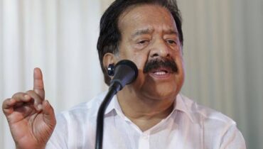 ഓണക്കാലത്ത് തൂഫാൻ പരിശോധന കടുപ്പിക്കും; മയക്കുമരുന്നും കഞ്ചാവും ഒഴുക്കാൻ അനുവദിക്കില്ലെന്ന് രമേശ് ചെന്നിത്തല, വീഴ്ച വരുത്തുന്ന ഉദ്യോഗസ്ഥർക്കെതിരെ നടപടി