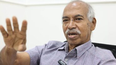 പിണറായിയുടേത് ഭീഷണിയുടെ സ്വരമെന്ന് വി കുഞ്ഞികൃഷ്ണന്‍; തെറ്റ് തിരുത്താന്‍ ആഗ്രഹമില്ലെന്നാണ്  മനസിലാകുന്നത്