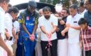 വെസ്റ്റിൻഡീസ് ക്രിക്കറ്റ് താരം ക്രിസ് ഗെയ്ൽ പുതുപ്പള്ളിയിലെത്തി; ഉമ്മൻ ചാണ്ടിയുടെ കല്ലറയിൽ പുഷ്പാർച്ചന നടത്തി