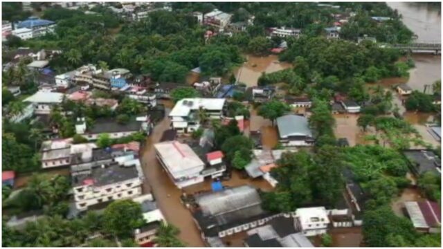 കേരളത്തിന് ഭീഷണിയായി ന്യൂനമർദ്ദ പാത്തി, അതിതീവ്ര മഴയിൽ പ്രളയ ഭീതിയിൽ സംസ്ഥാനം; ഒൻപത് ജില്ലകളിൽ റെഡ് അലർട്ട്, അഞ്ച് ജില്ലകളിൽ ഓറഞ്ച് അലർട്ട്