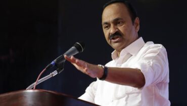 ആന്റോ അഗസ്റ്റിന്‍ പല കേസിലും പ്രതിയെന്ന് മുഖ്യമന്ത്രി; വാറണ്ട് ഉള്ളതുകൊണ്ടാണ് റെയ്ഡ് നടത്തിയത്