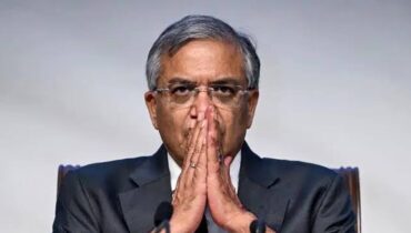പൊതുപരിപാടികൾ റദ്ദാക്കി ഗ്യാനേഷ് കുമാർ; ഗ്യാനേഷ് കുമാറിന്റെ തീരുമാനങ്ങൾ റദ്ദാക്കണമെന്ന്  ബോംബെ ഹൈക്കോടതിയിൽ ഹർജി