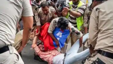 സുപ്രീംകോടതി ഉത്തരവിന് പിന്നാലെയും ഡൽഹിയിൽ പ്രതിഷേധക്കാരെ കസ്റ്റഡിയിലെടുക്കുന്നത് തുടരുന്നു; കൊണാട്ട് പ്ലേസിൽ 100 പേർ അറസ്റ്റിൽ