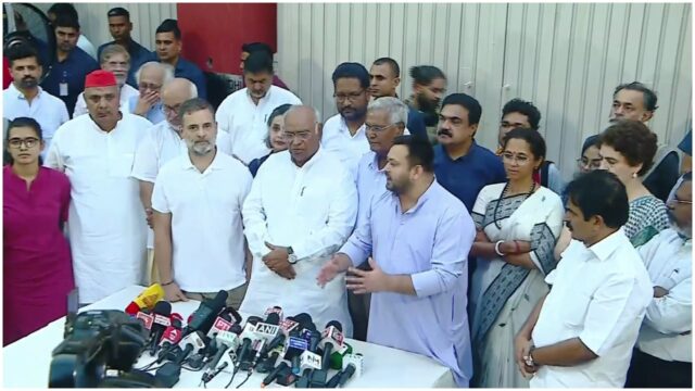 ഗ്യാനേഷിന്‍റെ രാജി ആവശ്യം ശക്തമാക്കാൻ ഇന്ത്യ സഖ്യം, ദസറ അവധിക്ക് ശേഷം പ്രക്ഷോഭം കനക്കും; നവംബർ ഒന്നിന് രാംലീല മൈതാനത്ത് മഹാറാലി, അനുമതി ലഭിച്ചു