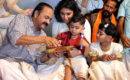 കുരുന്നുകൾക്ക് ഹരിശ്രീ കുറിച്ച് മുഖ്യമന്ത്രി; പറവൂരിൽ 25-ഓളം കുരുന്നുകൾക്ക് ആദ്യാക്ഷരം കുറിച്ചു